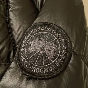 Canada Goose HyBridge Lite Jacket BLACK LABEL